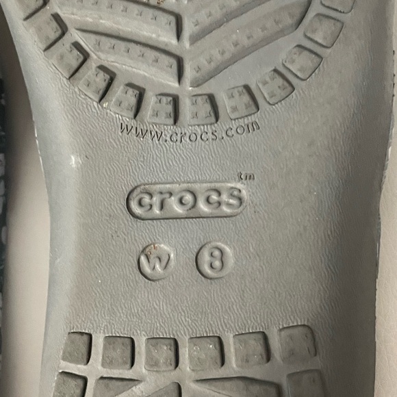 Croc Floral FlipFlops Size 8‎ - Picture 3 of 5